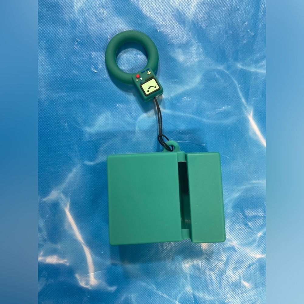 Adventure Time - BMO - AirPod Pro Gen 1 & 2 Silcone Protector Case - Picture 4 of 7